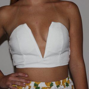 Deep V Crop